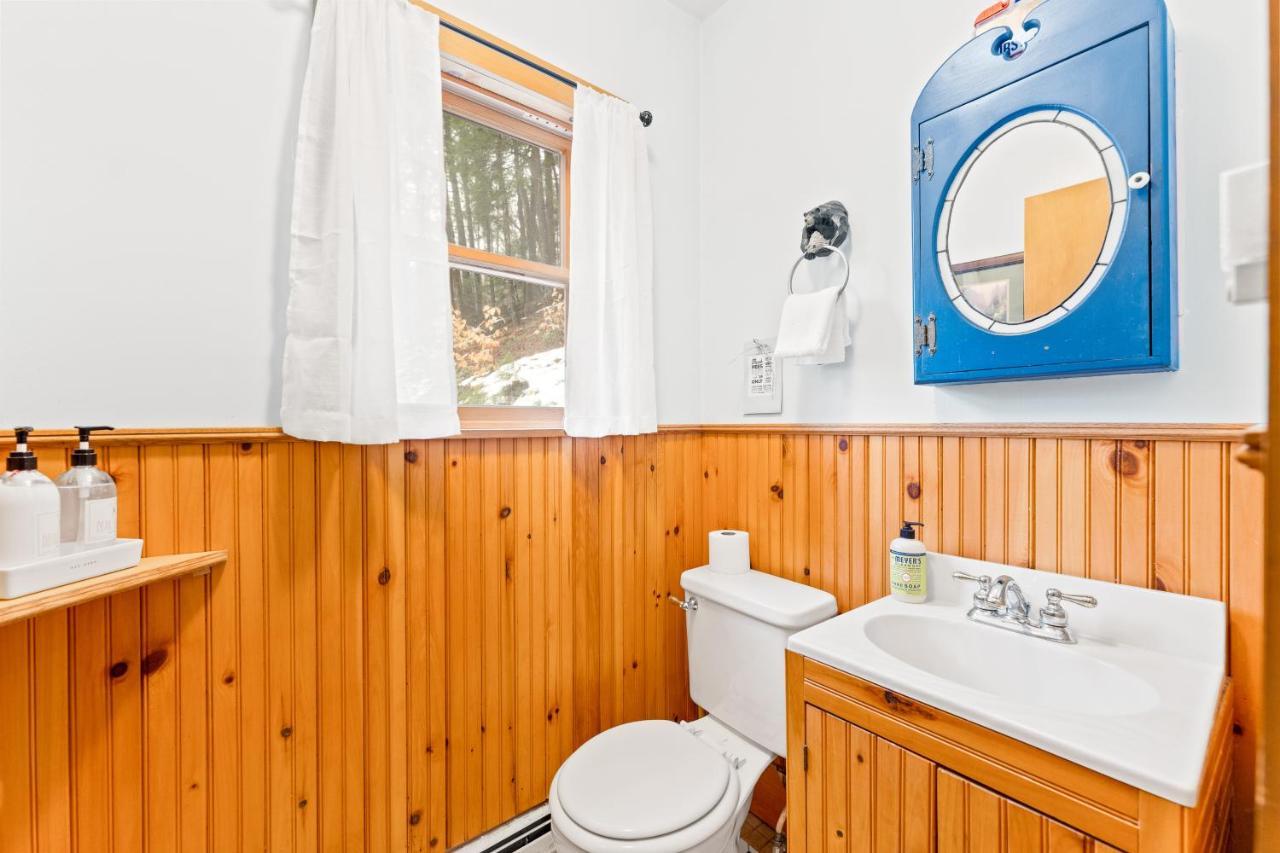 River Road Treehouse Retreat Warrensburg Экстерьер фото
