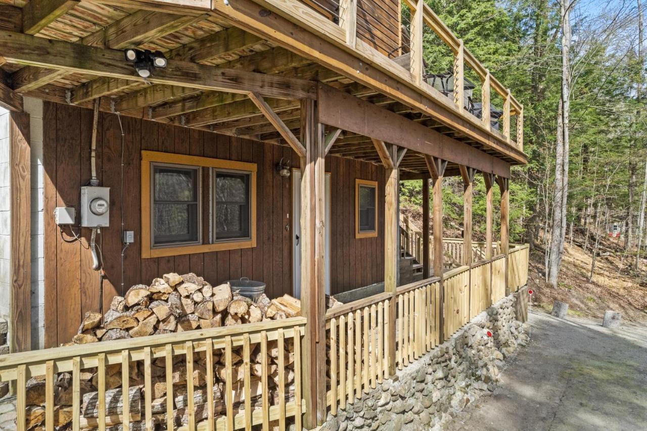 River Road Treehouse Retreat Warrensburg Экстерьер фото
